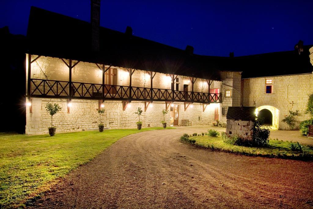 Bed and Breakfast Chateau De La Roche Martel Roiffé Exterior foto