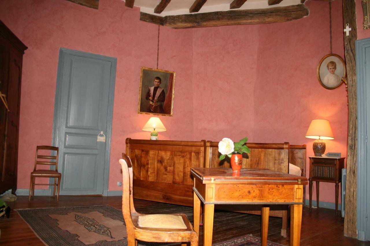 Bed and Breakfast Chateau De La Roche Martel Roiffé Exterior foto